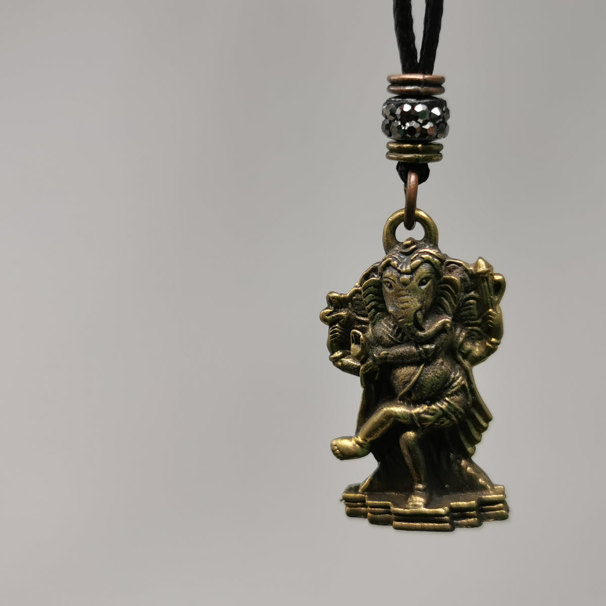 UL-8210 Orgo-Life® Collier Pendentif Ajustable Ganesha en Bronze